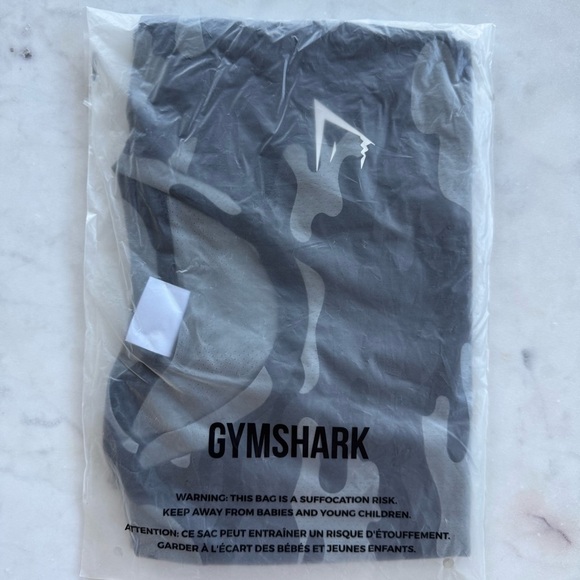 Men’s Gymshark Camo Jersey-Style T-Shirt - Picture 3 of 8